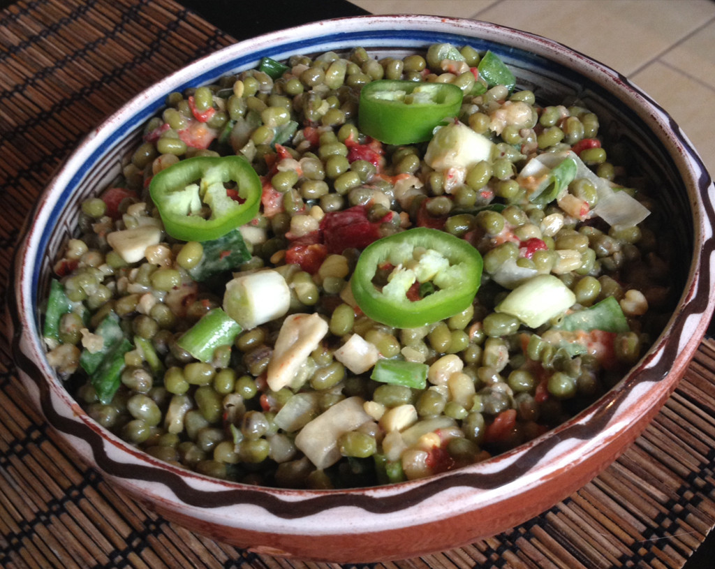 Mung beans salad with bell-peppers